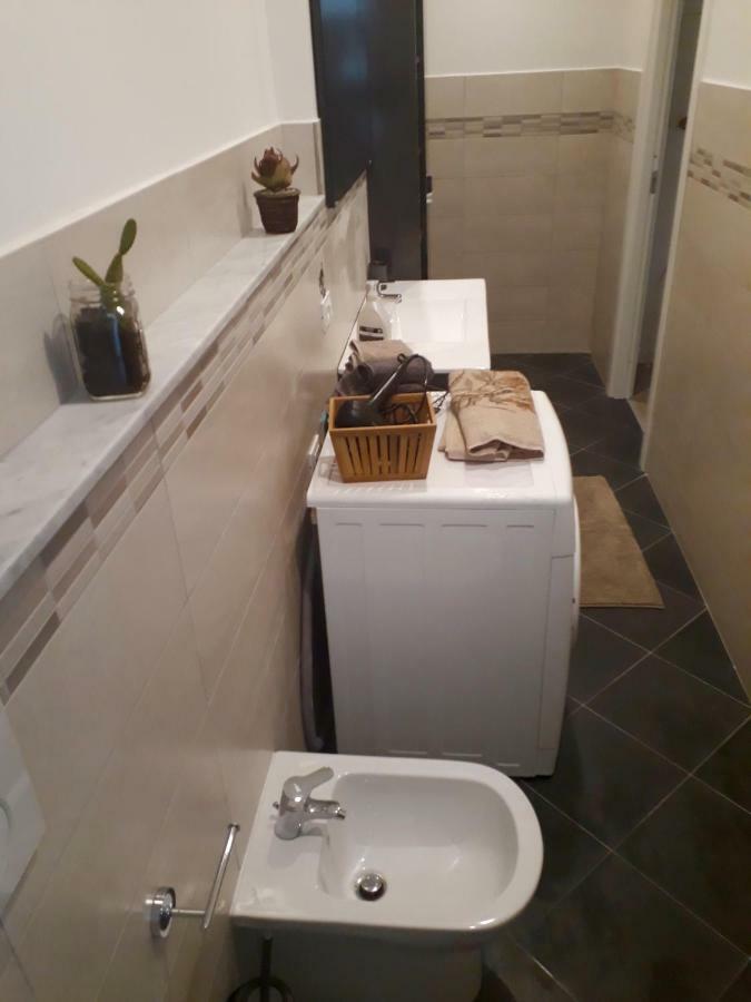 A Magiun 2 Apartment Генуа Екстериор снимка